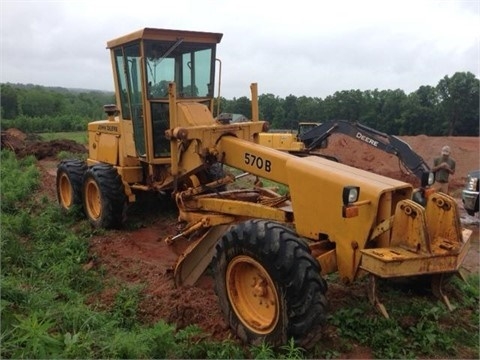 Motoconformadoras Deere 570B de medio uso en venta Ref.: 1425692213322552 No. 3