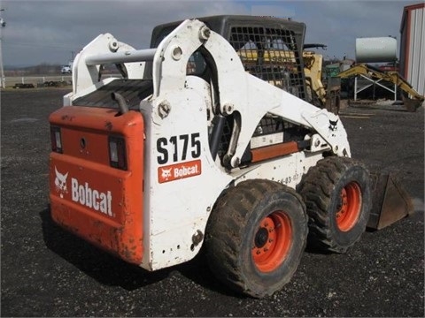 Minicargadores Bobcat  S175 importada en buenas condiciones Ref.: 1426112656809867 No. 2