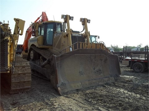 Dozers/tracks Caterpillar D8T