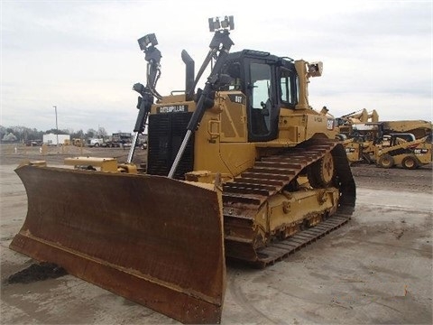 Dozers/tracks Caterpillar D6T