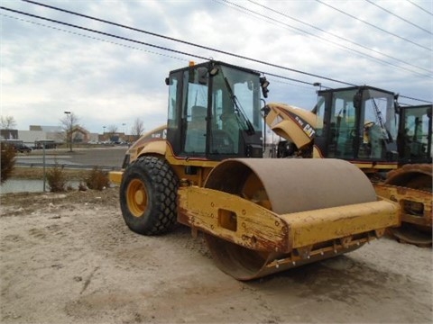 Compactadora Vibratoria Caterpillar CS-563E