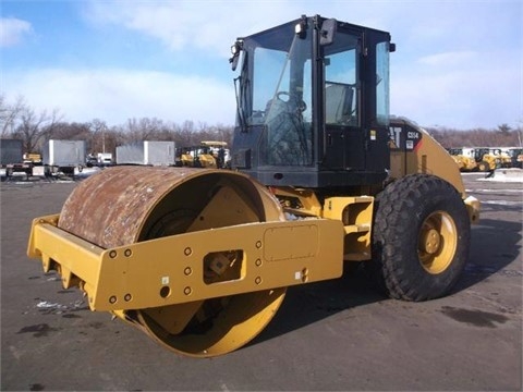 Compactadora Vibratoria Caterpillar CS54