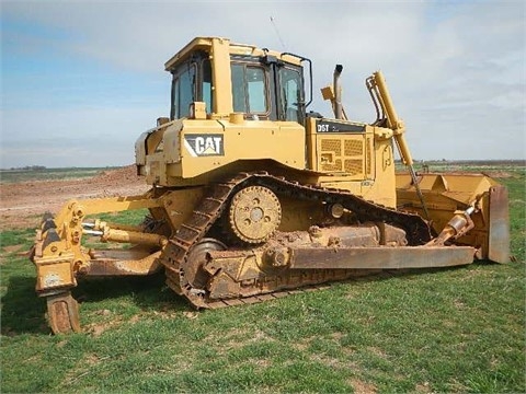 Tractores Sobre Orugas Caterpillar D6T  de medio uso en venta Ref.: 1428694127904529 No. 3