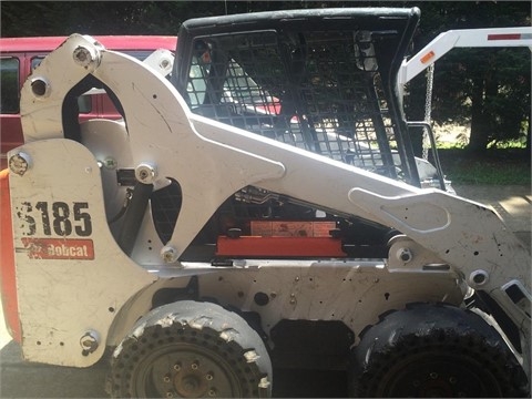 Minicargadores Bobcat S185