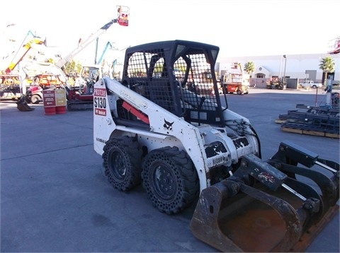 Minicargadores Bobcat S130