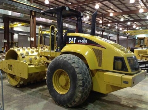 Compactadora Vibratoria Caterpillar CS-563E seminueva en venta Ref.: 1430413923748998 No. 2