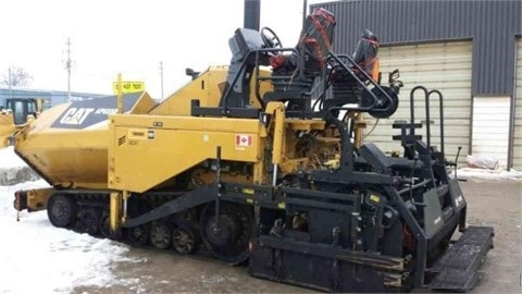 Pavers Caterpillar AP-655D