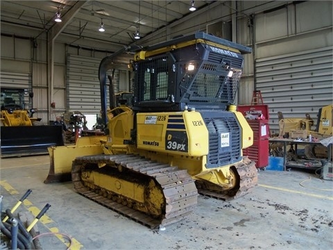 Tractores Sobre Orugas Komatsu D39PX en venta Ref.: 1430843479352174 No. 3