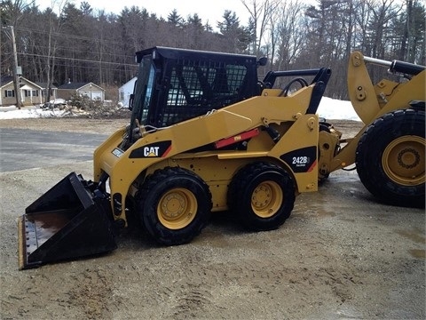 Miniloaders Caterpillar 242B