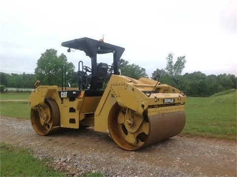 Compactadora Vibratoria Caterpillar CB64 en venta Ref.: 1431544268489962 No. 3