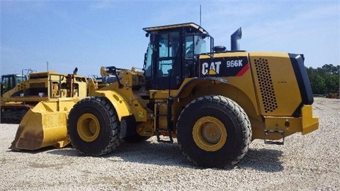 Cargadoras Sobre Ruedas Caterpillar 966K de medio uso en venta Ref.: 1431636375668372 No. 2