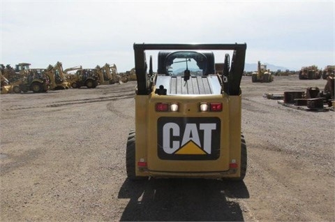 Minicargadores Caterpillar 262C en buenas condiciones Ref.: 1432227309775862 No. 4