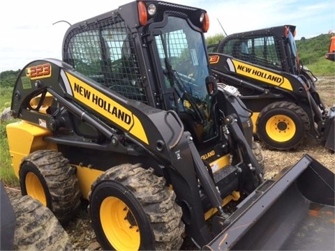 Minicargadores New Holland L223 en optimas condiciones Ref.: 1433443710825622 No. 2