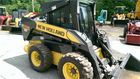 Minicargadores New Holland L185 seminueva en perfecto estado Ref.: 1433802972146837 No. 2