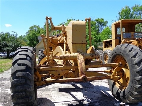 Motor Graders Caterpillar  1 2