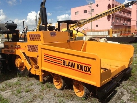 Pavers Blaw-knox PF3200