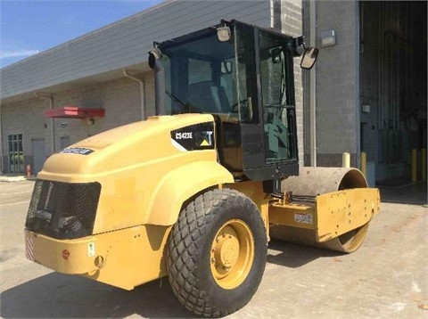 Compactadora Vibratoria Caterpillar CS-423E de medio uso en venta Ref.: 1435187891649726 No. 3