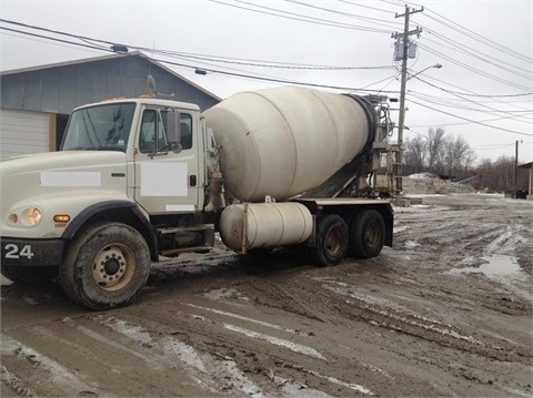 Mezcladoras De Concreto Freightliner FL112