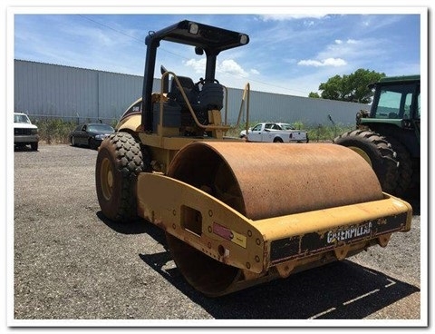 Compactadora Vibratoria Caterpillar CS-563E