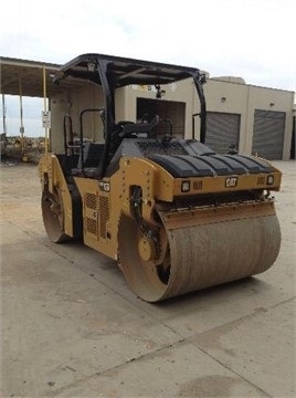 Compactadora Vibratoria Caterpillar CB54 seminueva Ref.: 1436385722206004 No. 4