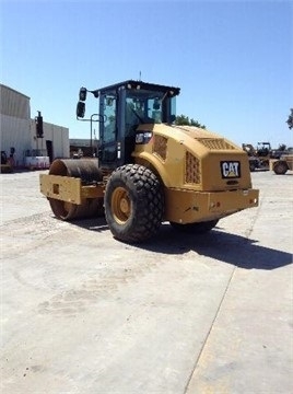 Compactadora Vibratoria Caterpillar CS54 seminueva en venta Ref.: 1436386535574516 No. 4