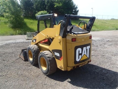 Minicargadores Caterpillar 242B de segunda mano Ref.: 1436388869495692 No. 4