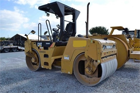 Compactadora Vibratoria Caterpillar CB-434D de importacion a la v Ref.: 1437683178368218 No. 2