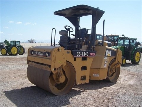 Compactadora Vibratoria Caterpillar CB-434D importada de segunda  Ref.: 1437685517963261 No. 3