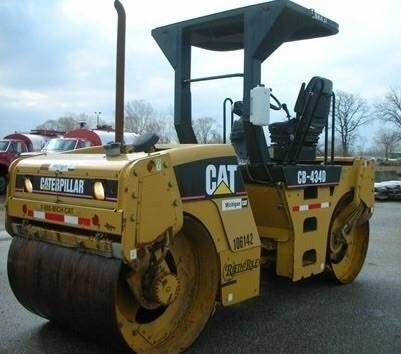 Compactadora Vibratoria Caterpillar CB-434D en venta, usada Ref.: 1437685980214874 No. 4