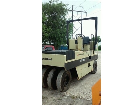 Compactadora Con Llantas Ingersoll-rand PT125R en venta Ref.: 1438098794525176 No. 2