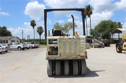 Compactadora Con Llantas Ingersoll-rand PT125R en buenas condicio Ref.: 1438103859329499 No. 3