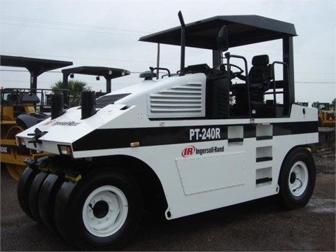 Compactadora Con Llantas Ingersoll-rand PT240R en venta, usada Ref.: 1438105818263648 No. 2