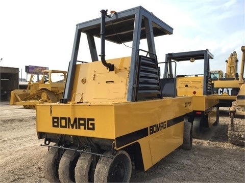 Compactadora Con Llantas Bomag BW12R de segunda mano en venta Ref.: 1438107397540536 No. 3