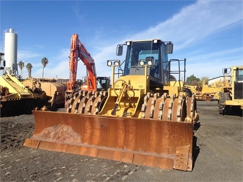 Compactadoras Suelos Y Rellenos Caterpillar 825G seminueva en per Ref.: 1438117066578909 No. 2