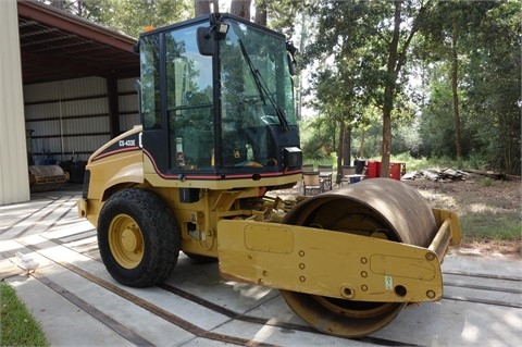 Compactadora Vibratoria Caterpillar CS-433E usada a la venta Ref.: 1439502886627392 No. 4