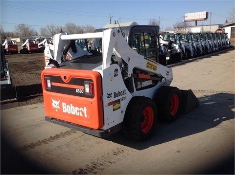 Minicargadores Bobcat S590 de medio uso en venta Ref.: 1440172447715139 No. 3