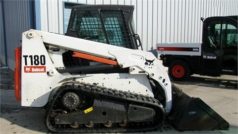 Minicargadores Bobcat T180