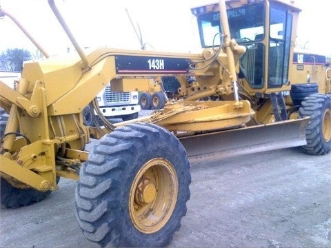 Motoconformadoras Caterpillar 143H de medio uso en venta Ref.: 1441499985809820 No. 2