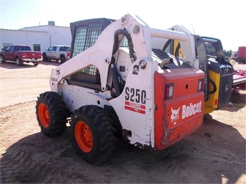 Minicargadores Bobcat S250 usada de importacion Ref.: 1441752619566212 No. 3