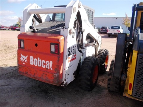 Minicargadores Bobcat S250 usada de importacion Ref.: 1441752619566212 No. 4