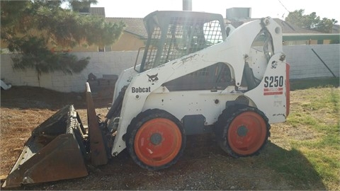 Minicargadores Bobcat S250