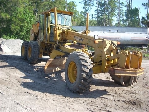 Motoconformadoras Deere 770BH