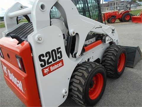 Minicargadores Bobcat S205 en optimas condiciones Ref.: 1442247273336192 No. 3