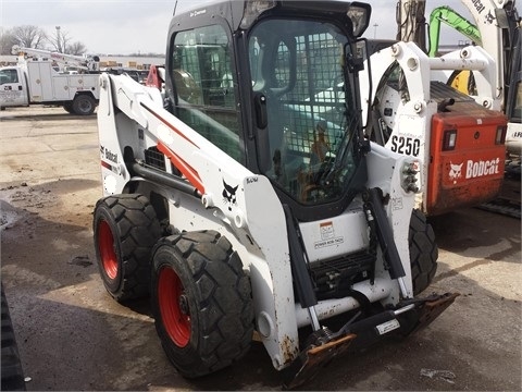 Minicargadores Bobcat S630