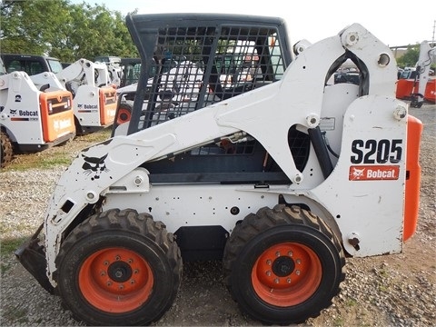 Minicargadores Bobcat S205