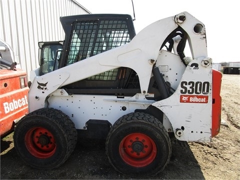 Minicargadores Bobcat S300 seminueva en venta Ref.: 1444333071138804 No. 4