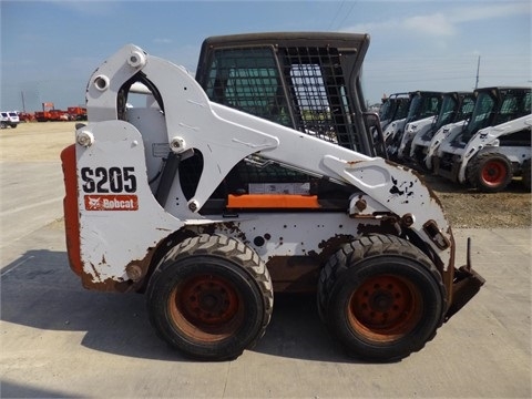 Minicargadores Bobcat S205