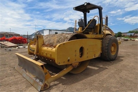 Compactadora Vibratoria Caterpillar CS-573E