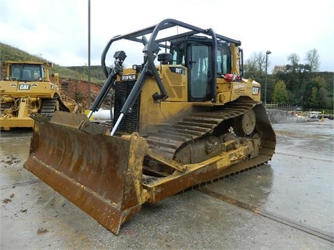 Dozers/tracks Caterpillar D6T