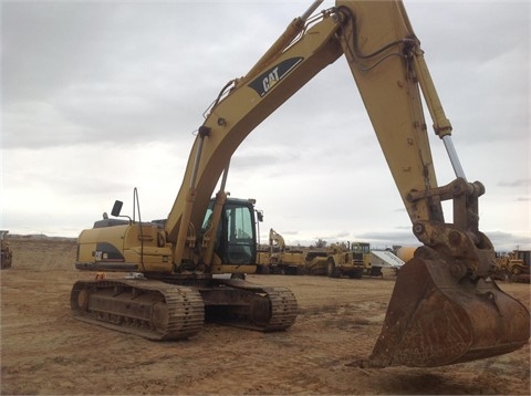 Excavadoras Hidraulicas Caterpillar 330DL de segunda mano Ref.: 1447963303729198 No. 3